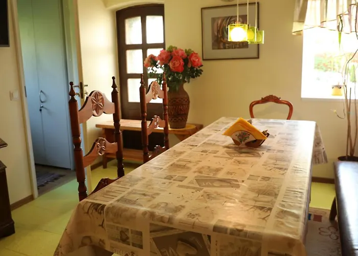 Tiigi Homestay szállás *